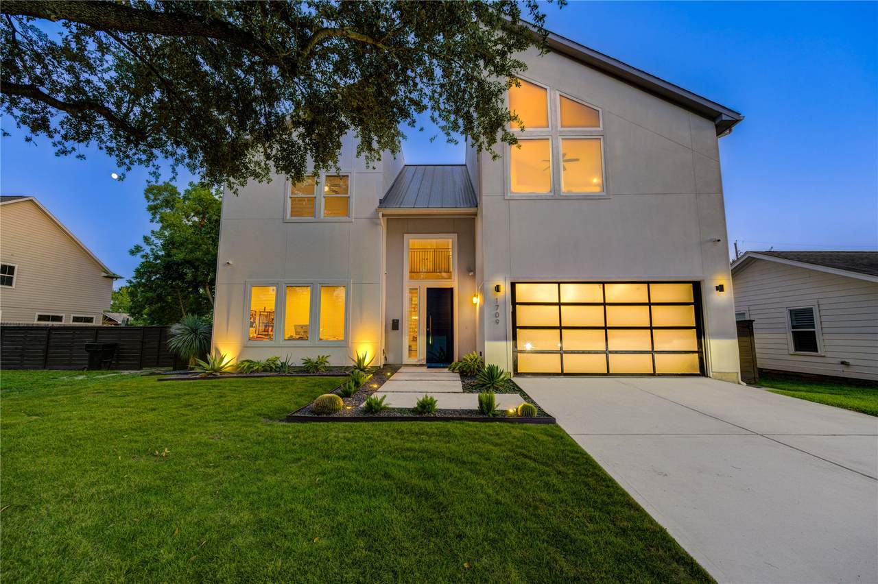 1709 Ebony Lane - Photo 1