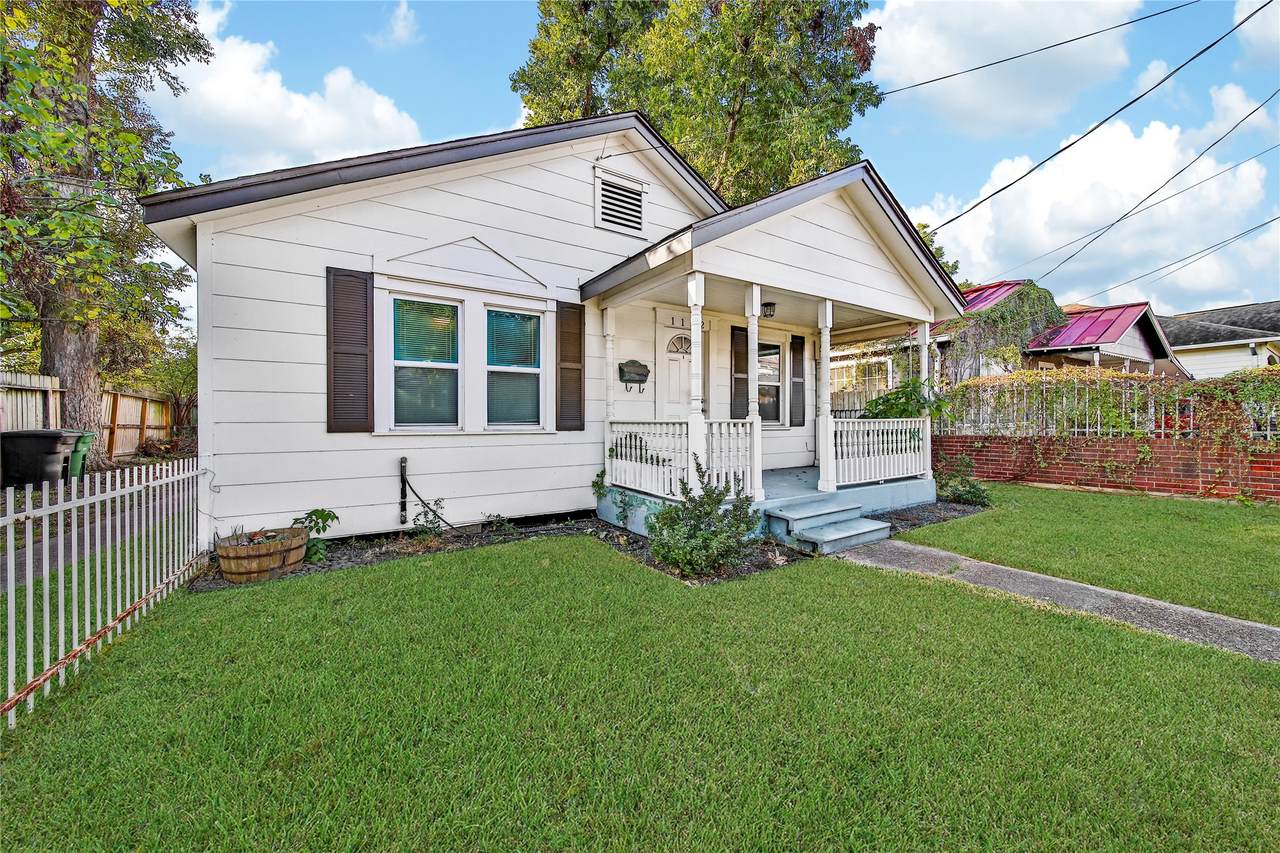 1132 28th Street - Photo 1