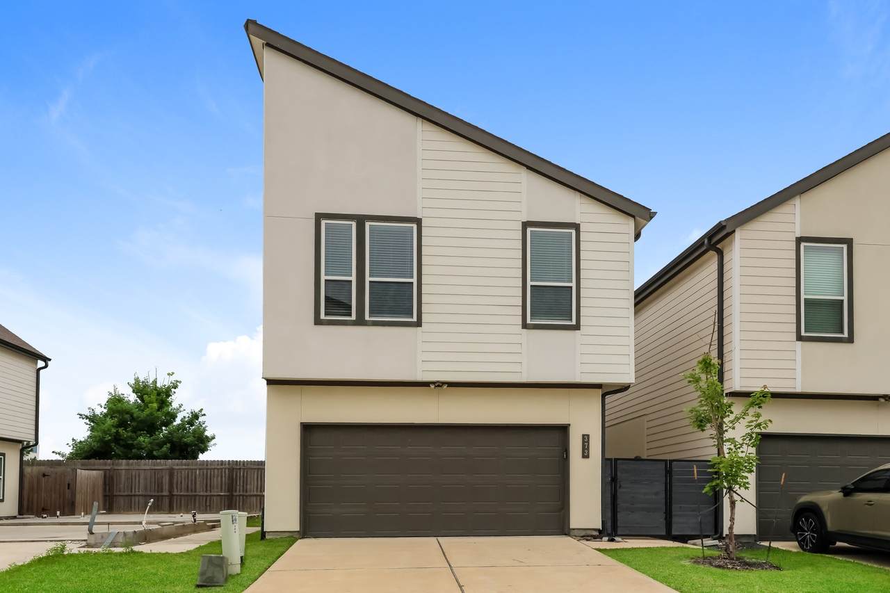 373 Centro Circle - Photo 1