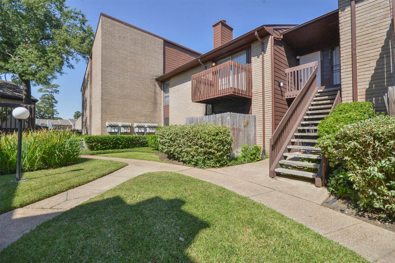12905 Woodforest Bl - Photo 1