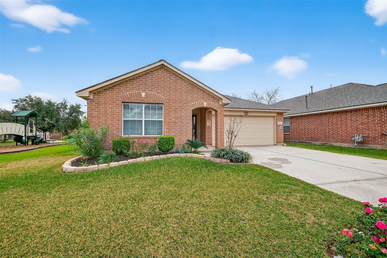 25311 Barmby Drive - Photo 1