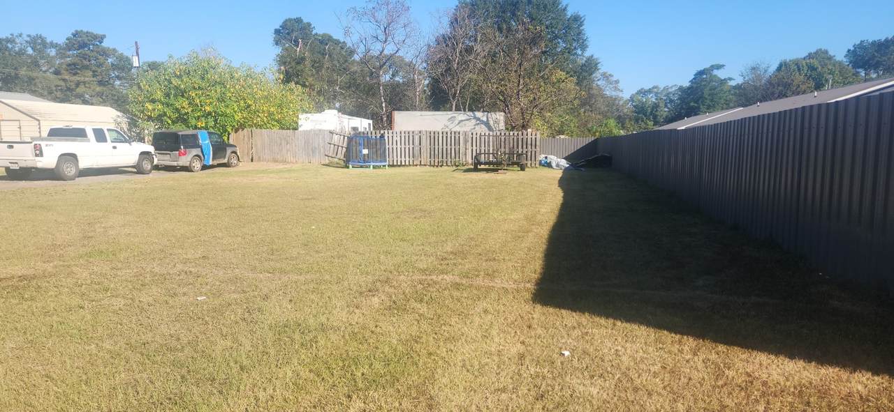 405 Webster Street - Photo 1