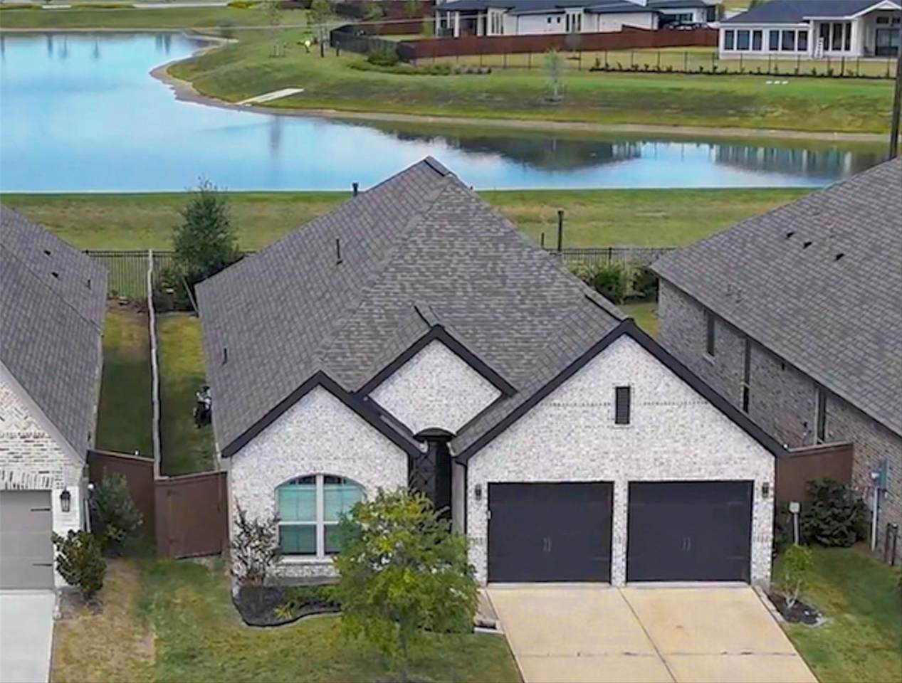 5023 Eliot Place - Photo 1