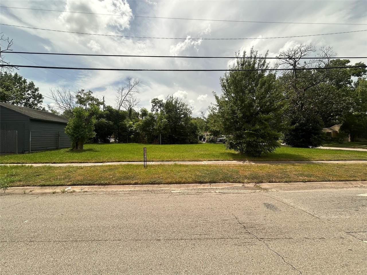 6522 Flamingo Drive - Photo 1