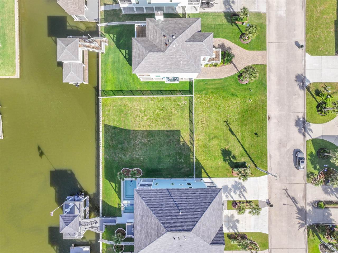 4119 Bluewing Teal Court - Photo 1