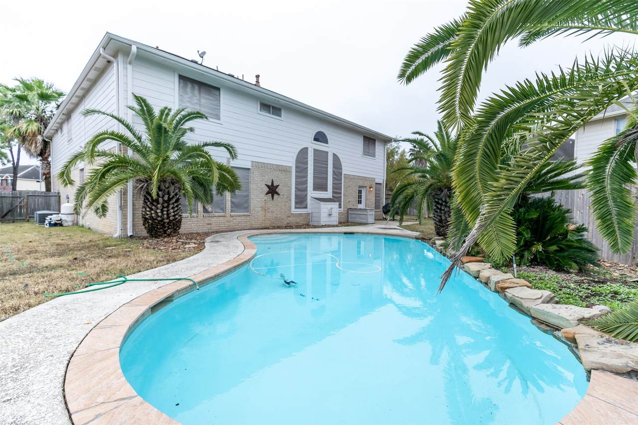 10102 White Oak Trail Lane - Photo 1