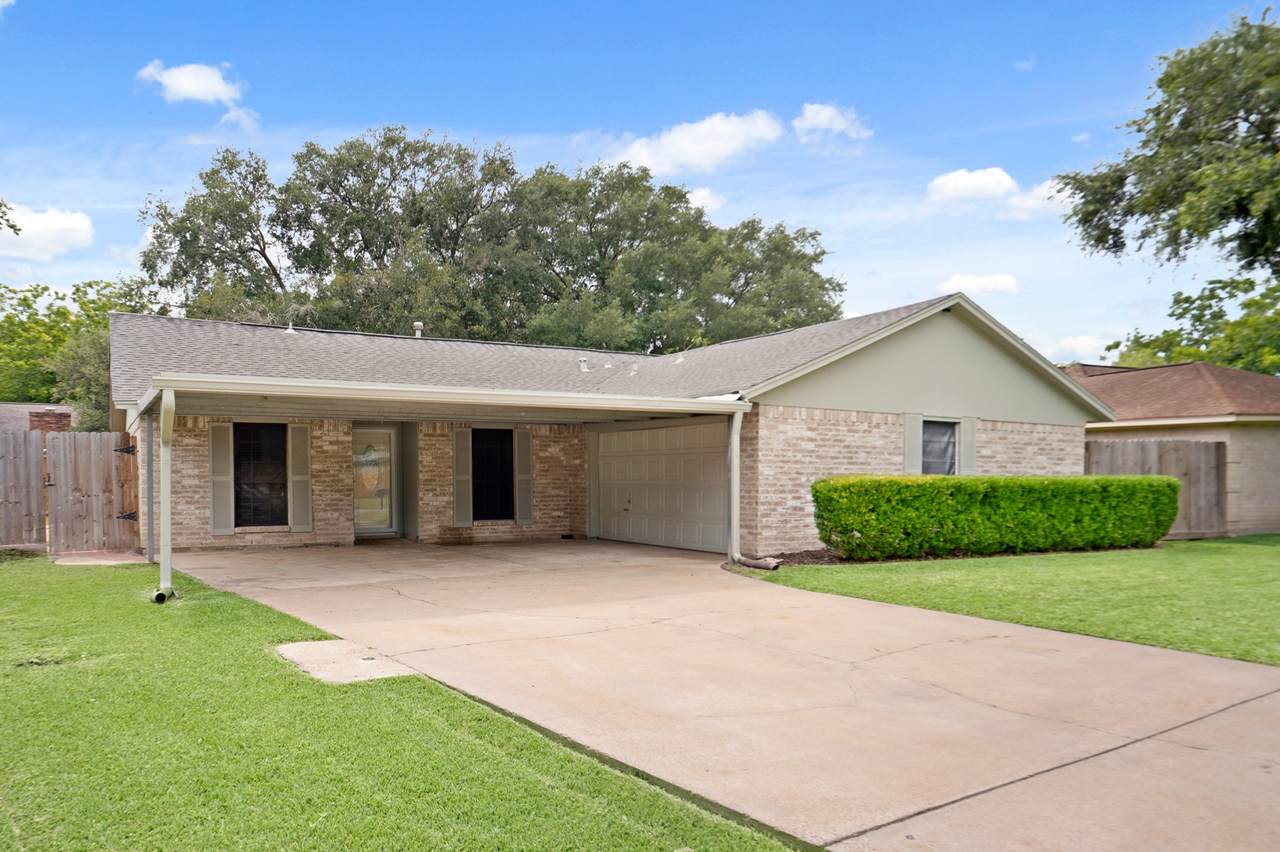 1926 Klauke Court - Photo 1