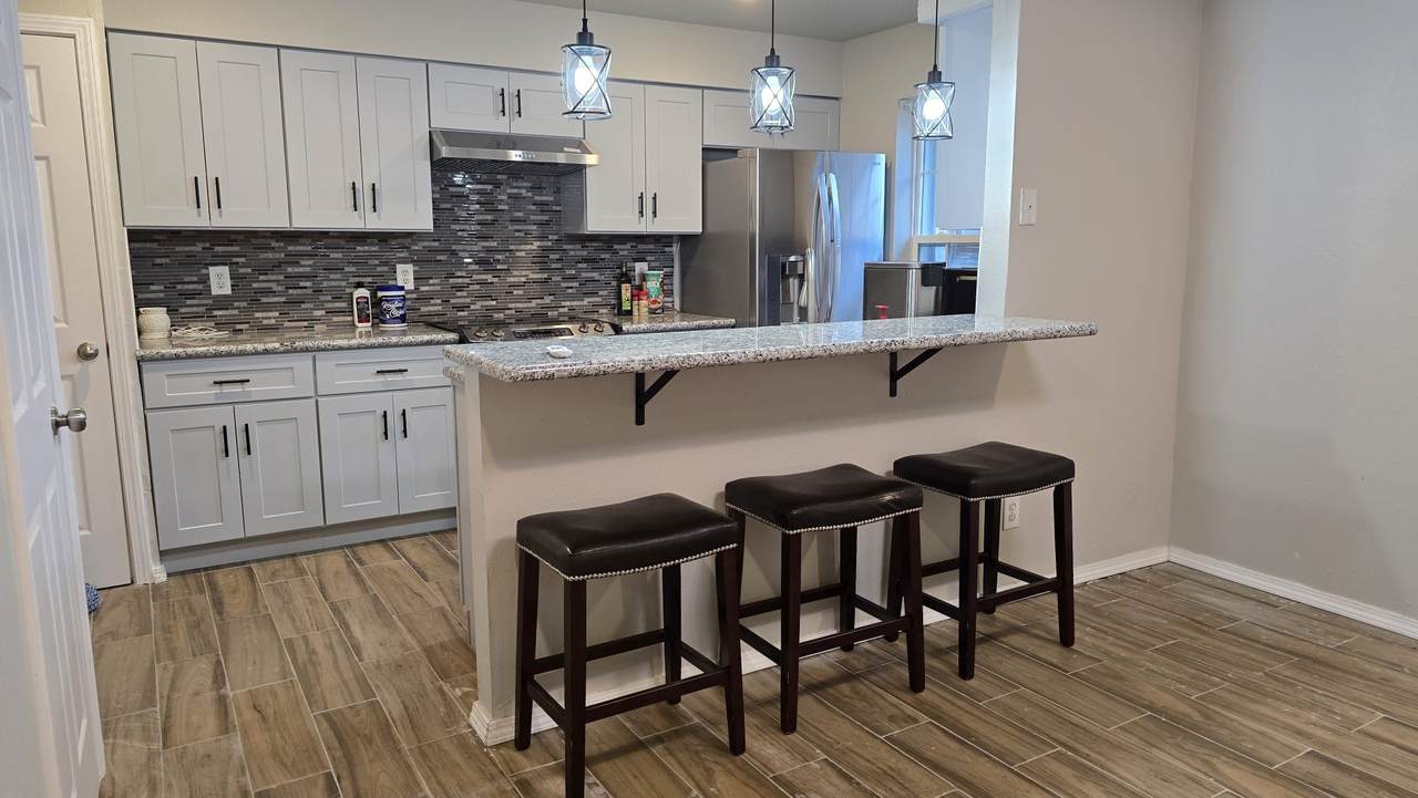 11807 Algonquin Drive - Photo 1