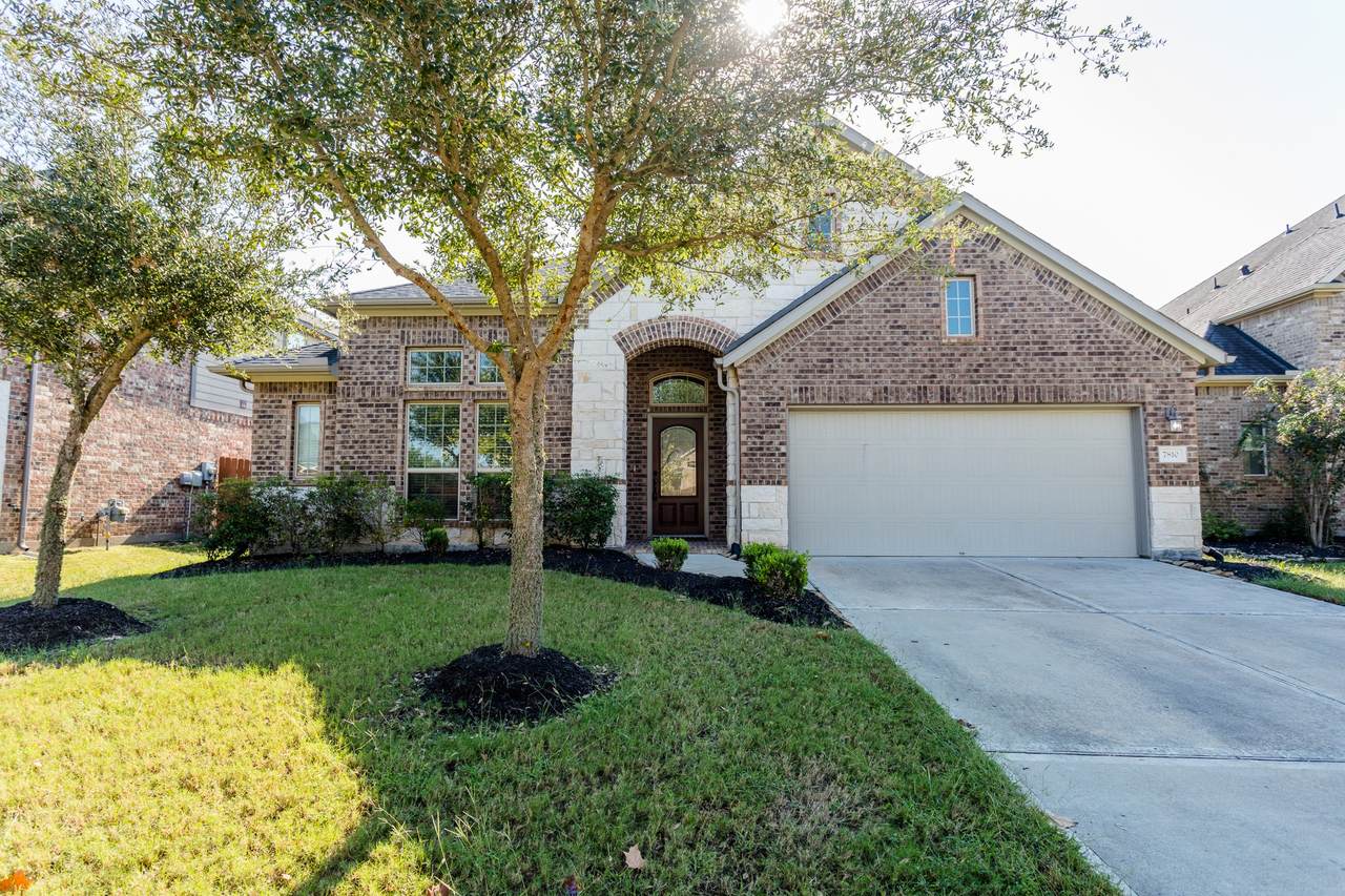 7810 Deep Green Drive - Photo 1