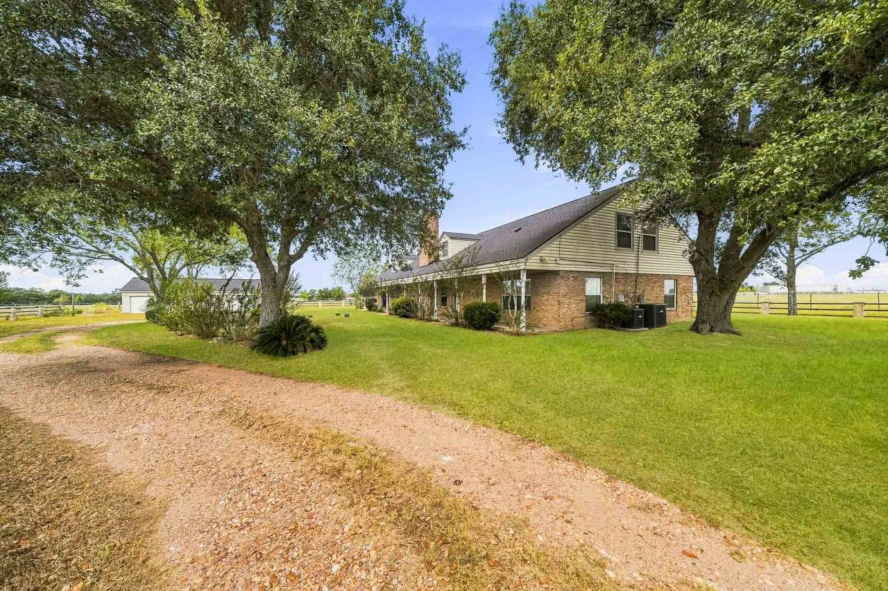 9719 I 10 Frontage Road - Photo 1