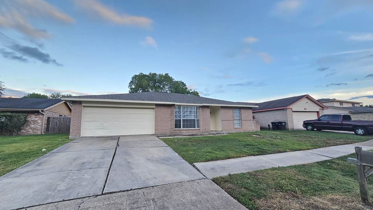 10303 Old Towne Lane - Photo 1