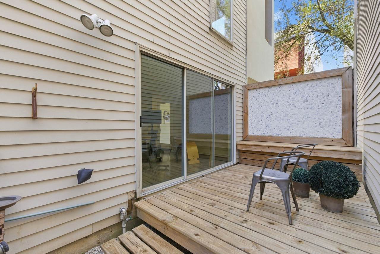 1117 17th Street - Photo 1