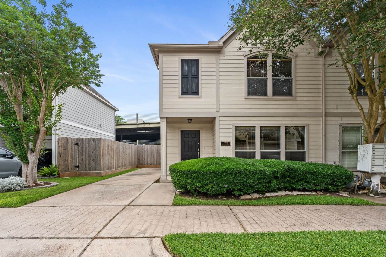 1919 Bailey Street - Photo 1