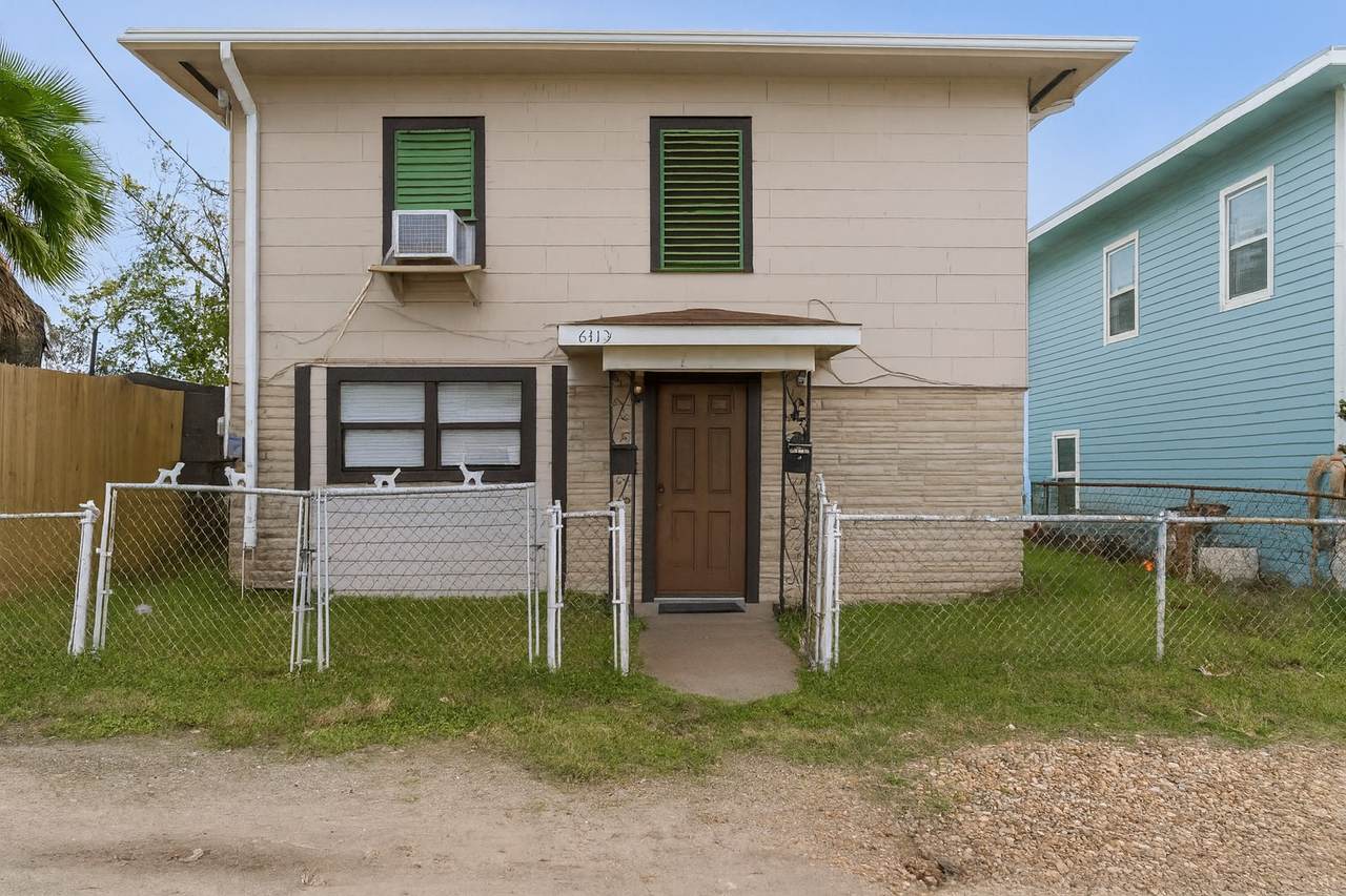 6113 Avenue Q 1/2 - Photo 1
