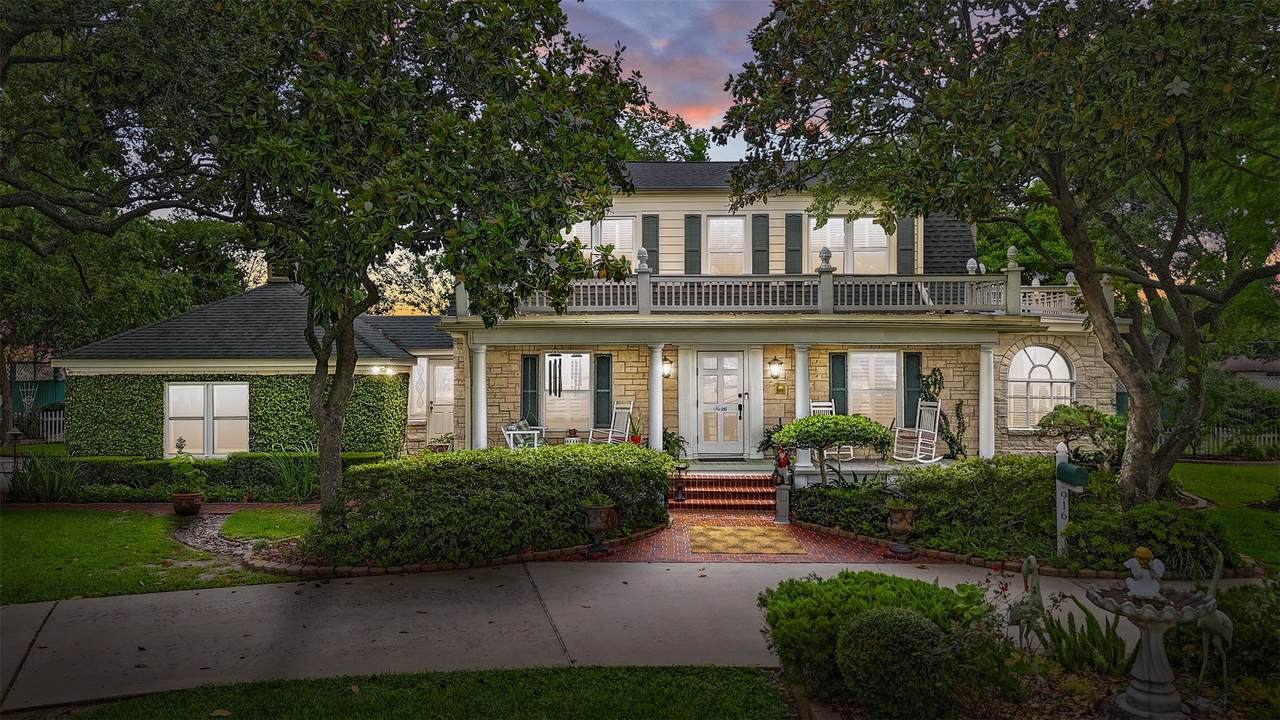 916 James Street - Photo 1