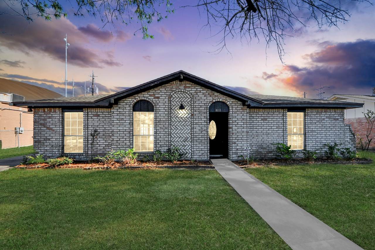 8011 La Roche Lane - Photo 1