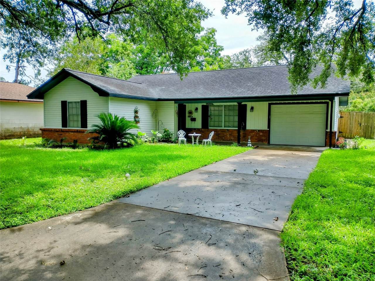 1500 Andrea Drive - Photo 1