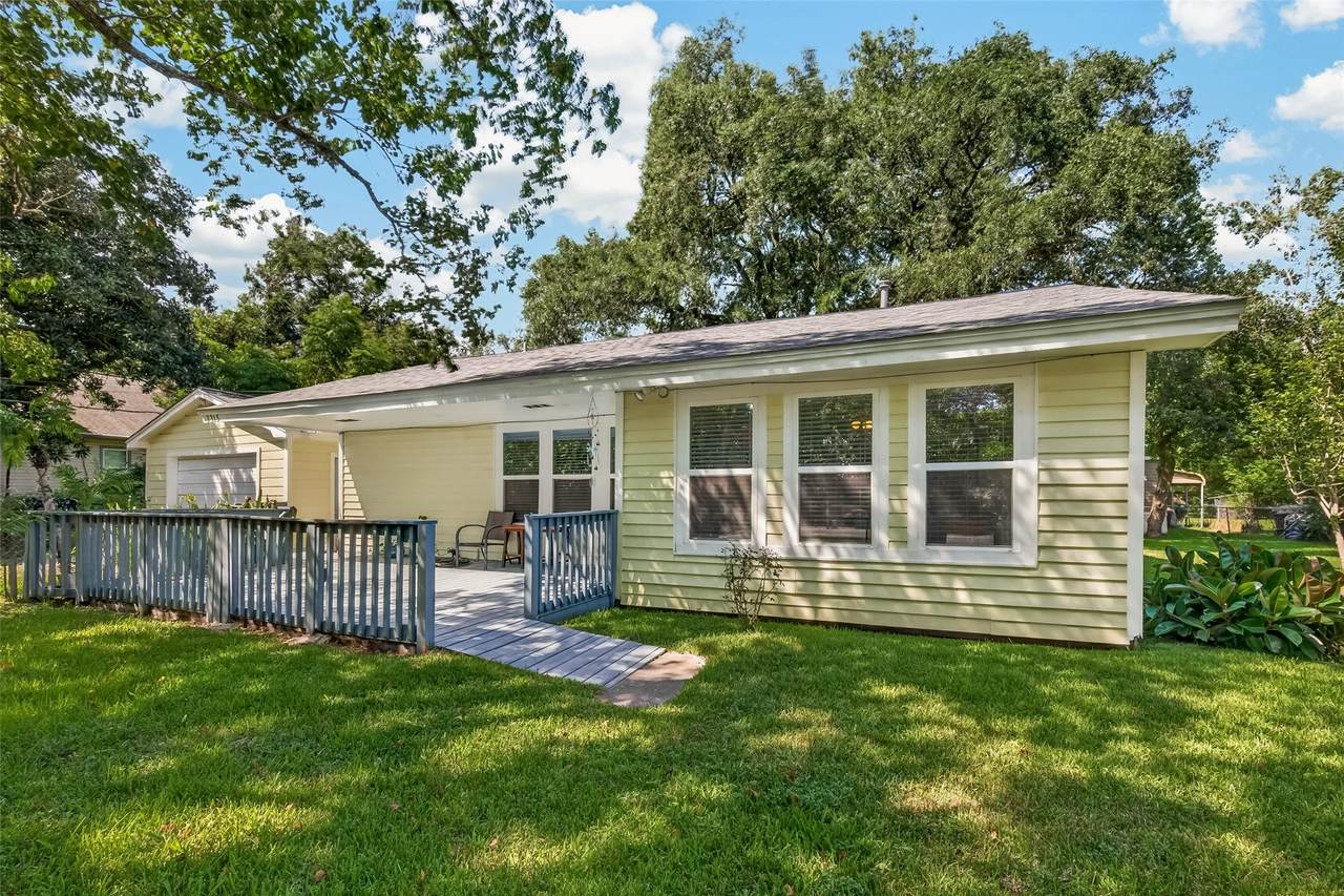 3315 Walsh Street - Photo 1