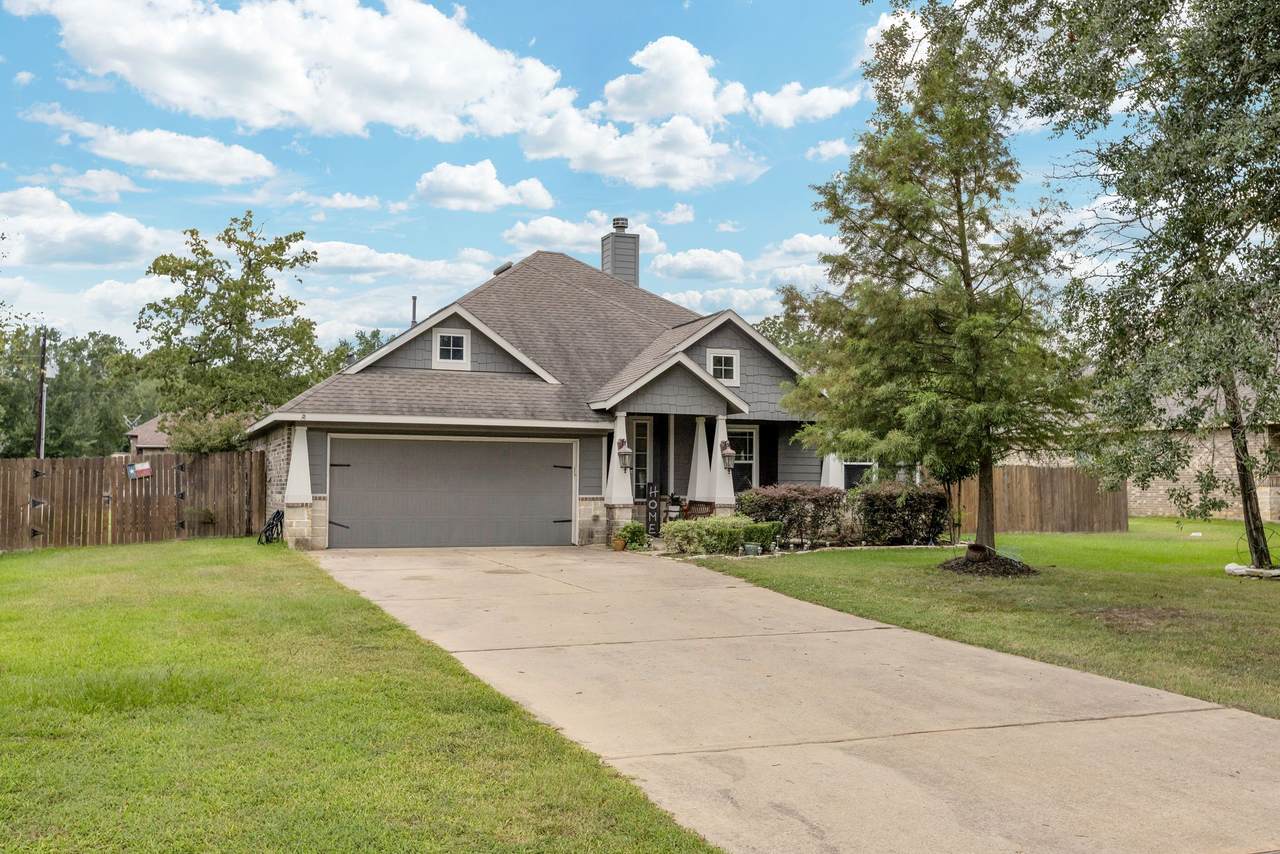 25071 Forest Circle - Photo 1