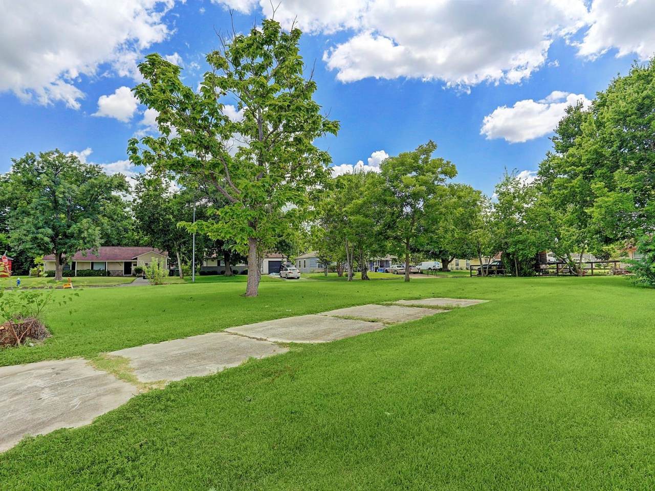 9226 Faircroft Drive - Photo 1
