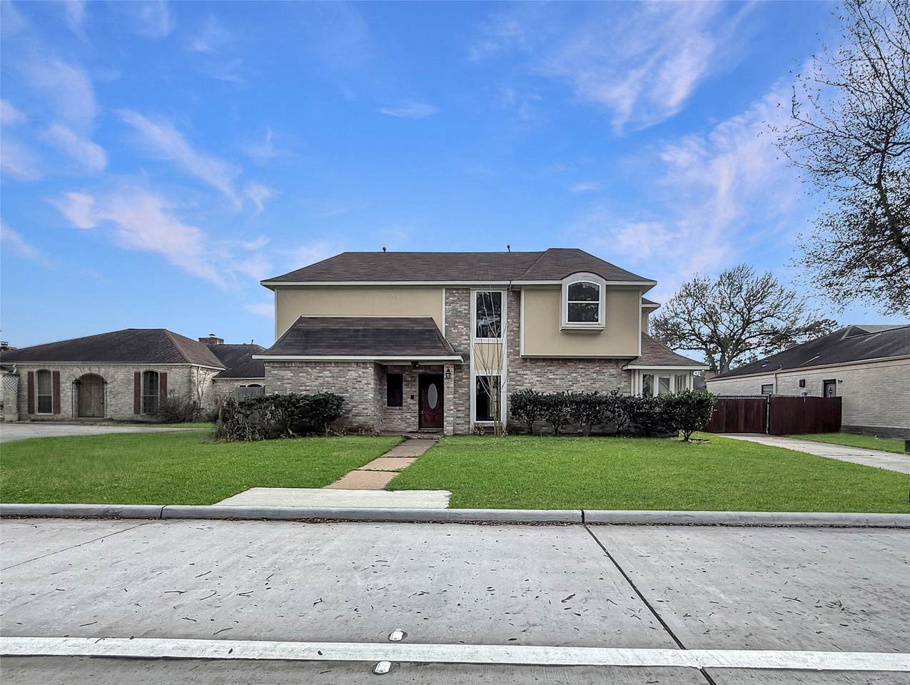3310 Country Club Boulevard - Photo 1