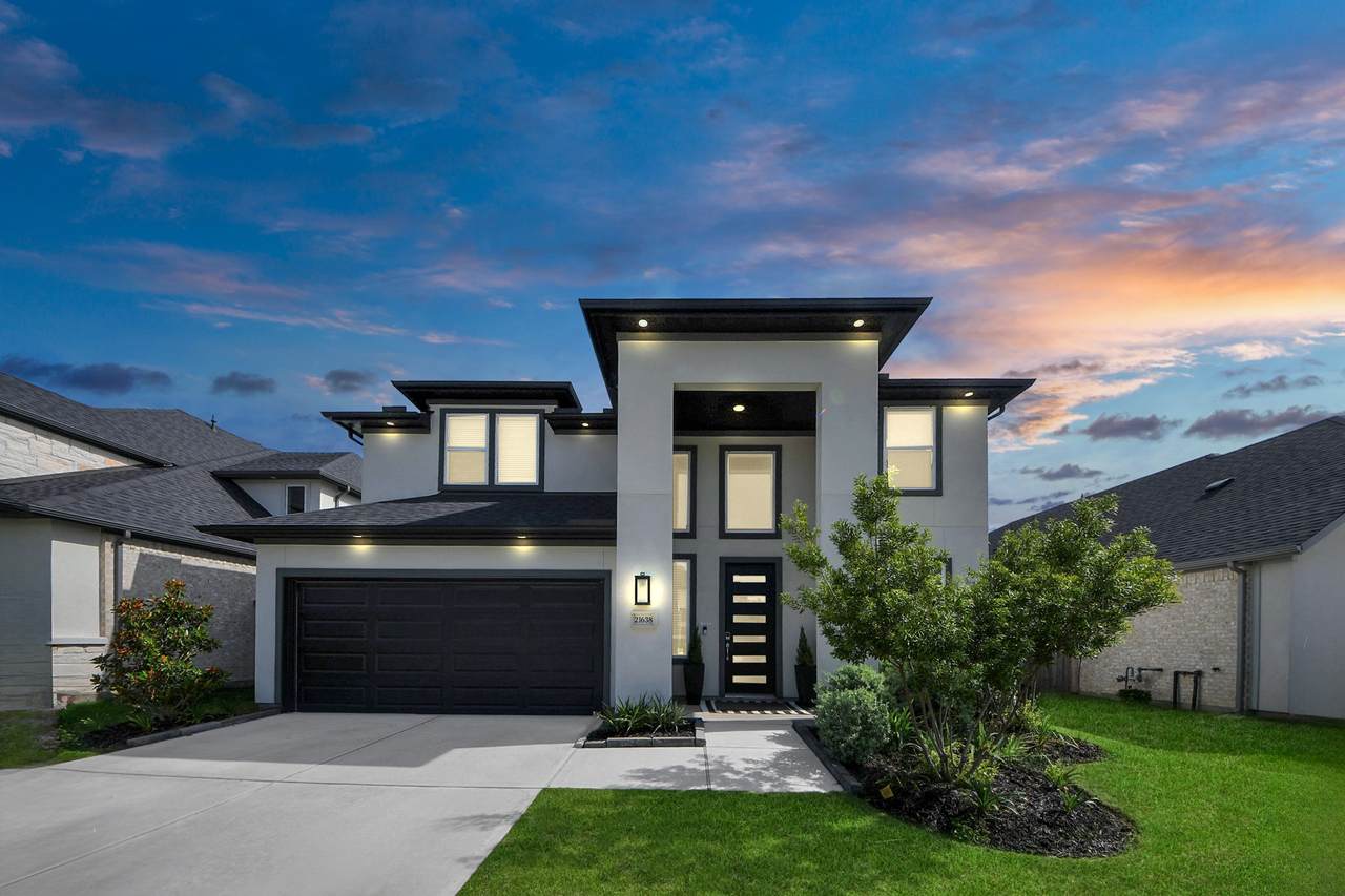 21638 Laggan Cliff Lane - Photo 1