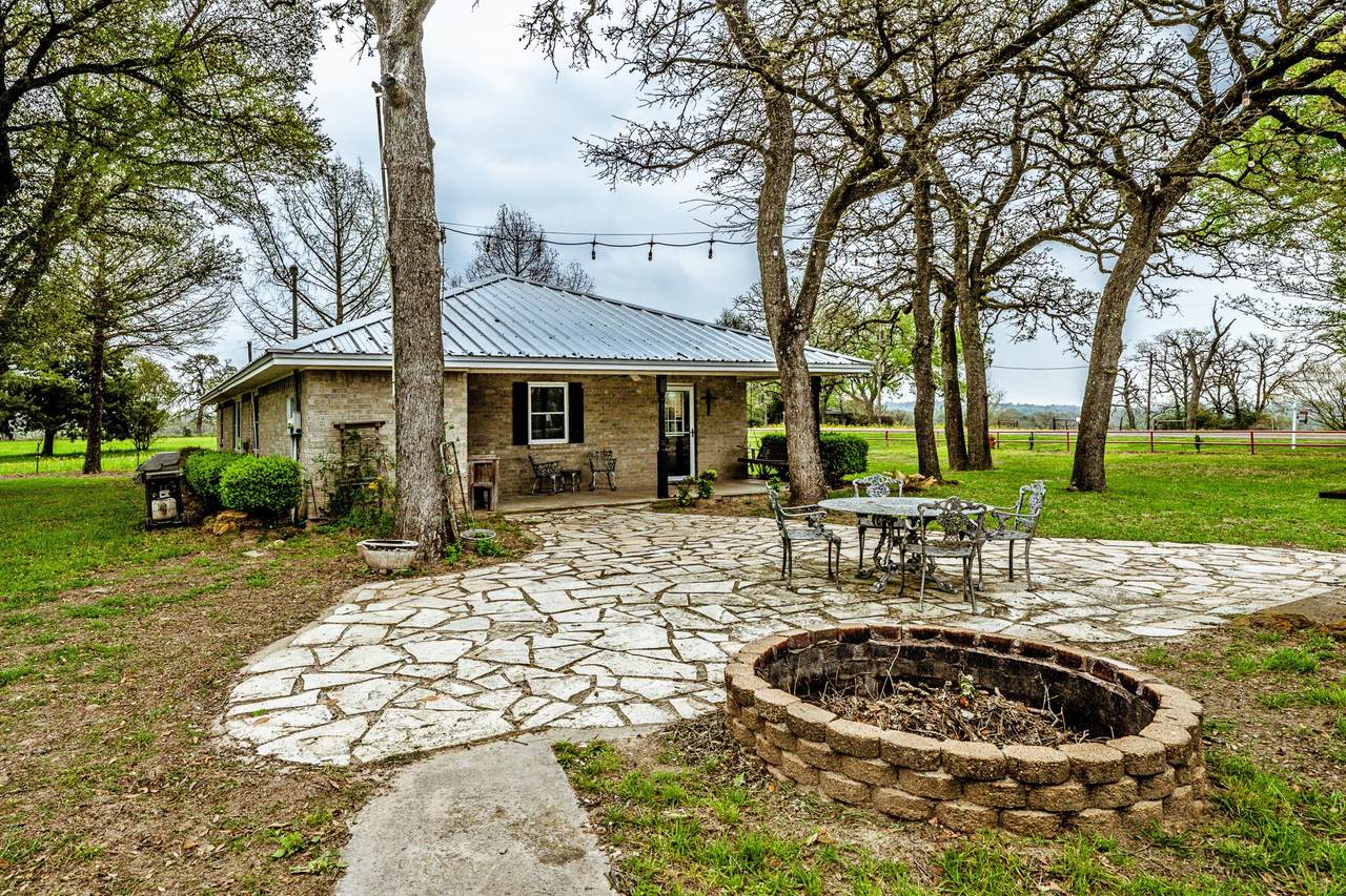 13477 Fm 977 - Photo 1