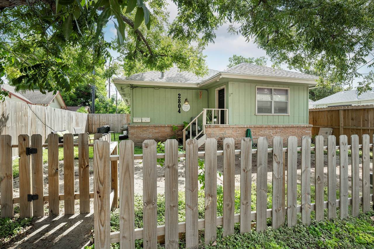 2804 Arlington Street - Photo 1