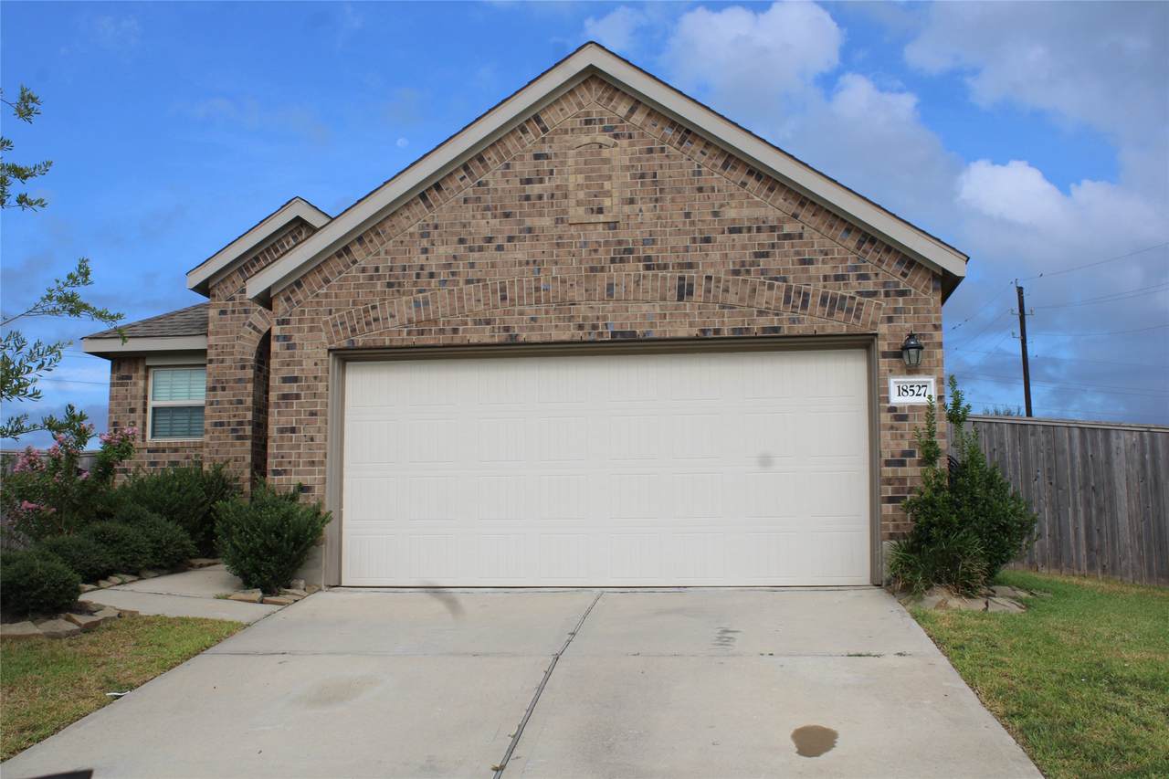 18527 Gold Hollow Court - Photo 1