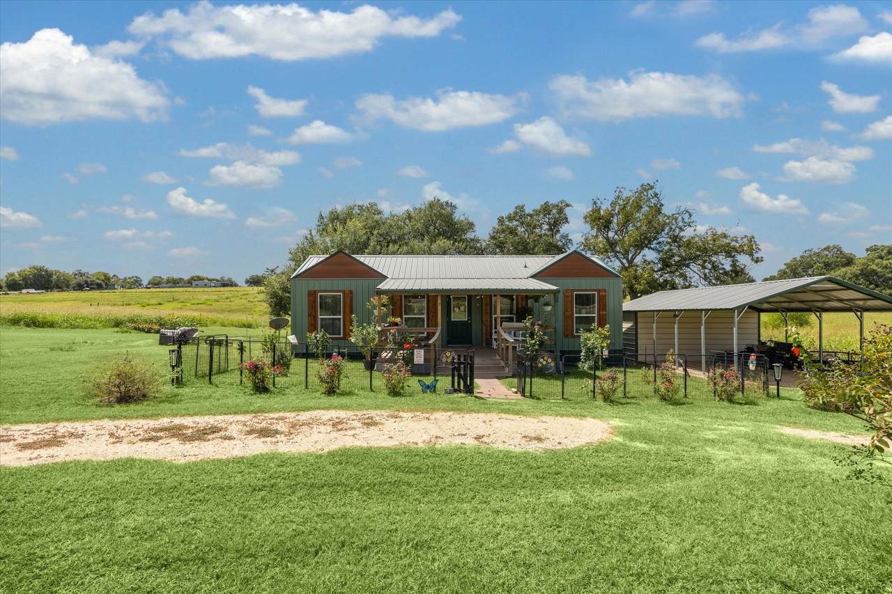 9015 Highway 36 - Photo 1