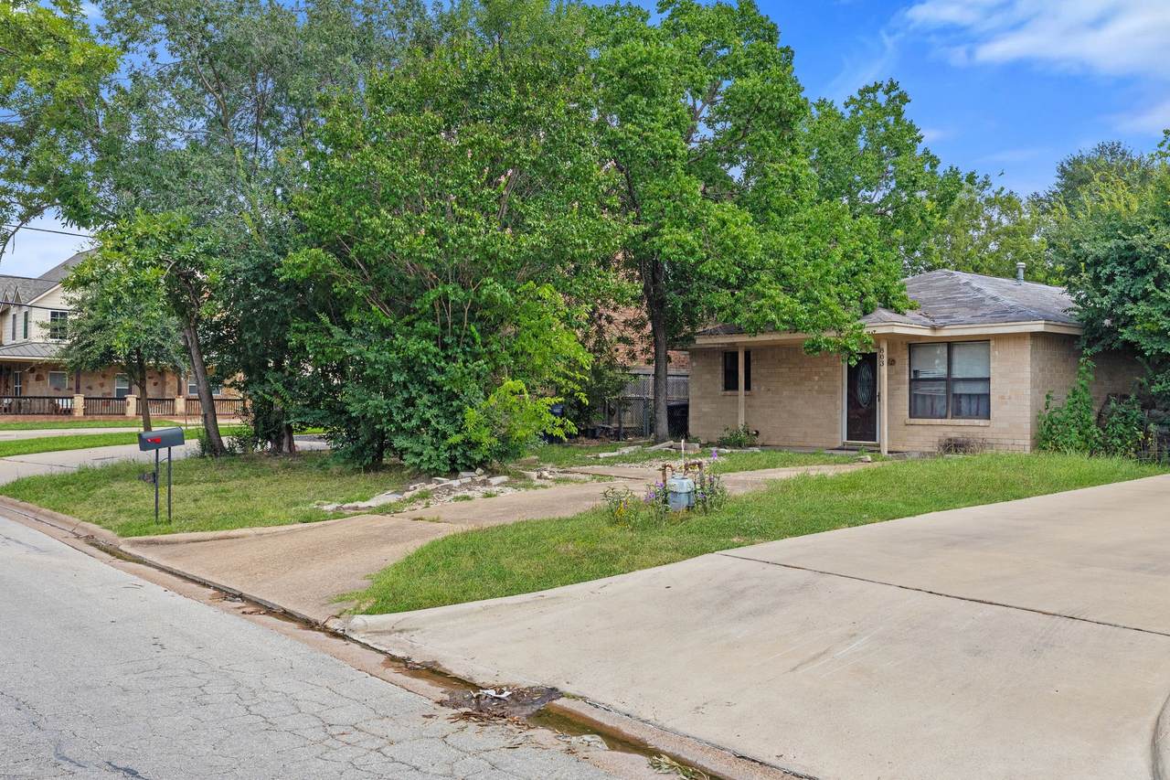 803 Fairview Avenue - Photo 1