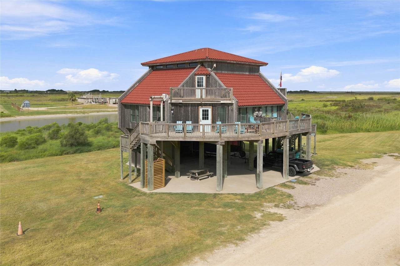 90 Private Road 638 - Photo 1