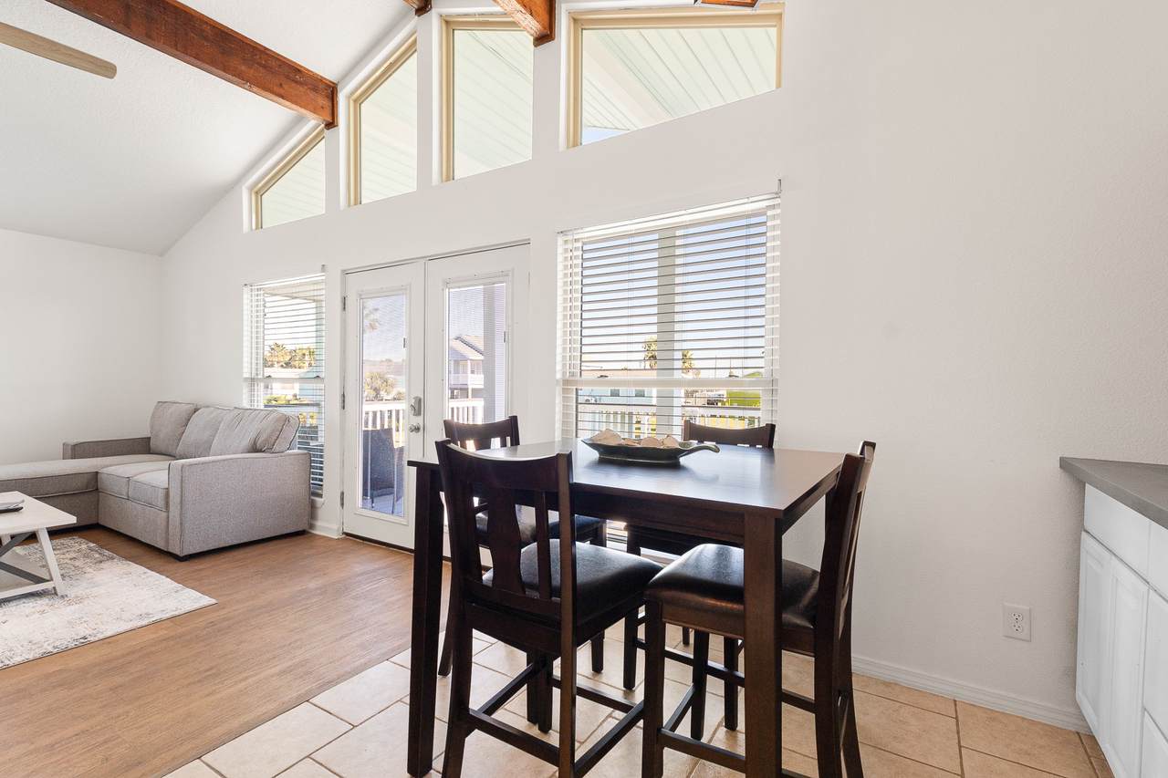 4014 Kent Drive - Photo 1