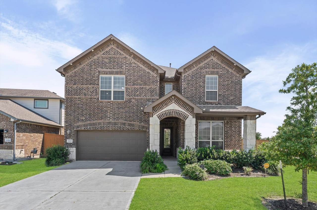 12402 Oakleaf Bend Drive - Photo 1