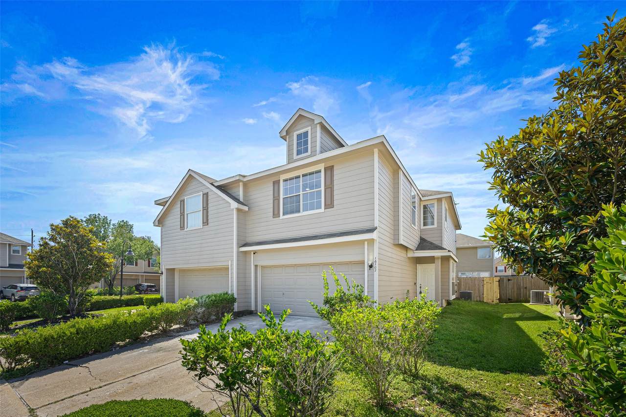 16107 Greenport Lane - Photo 1