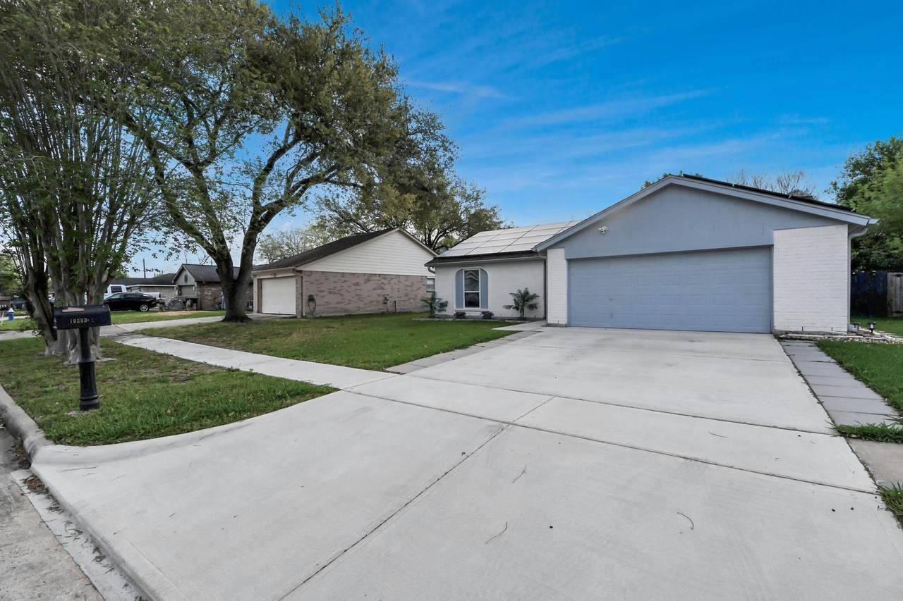 10203 Hollow Canyon Drive - Photo 1