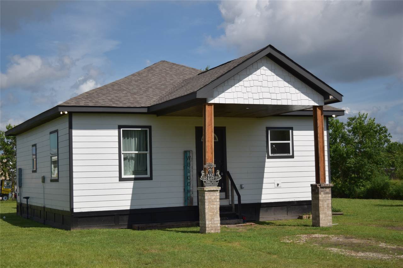 235 Road 5253 - Photo 1