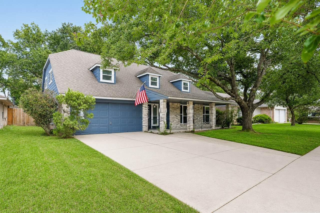 21422 Bridgepoint Lane - Photo 1