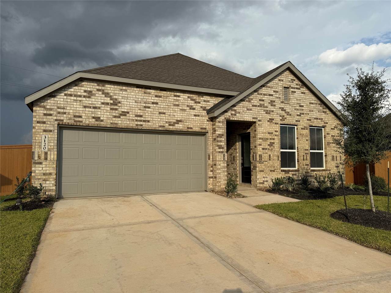 7915 Evening Emerald Drive - Photo 1