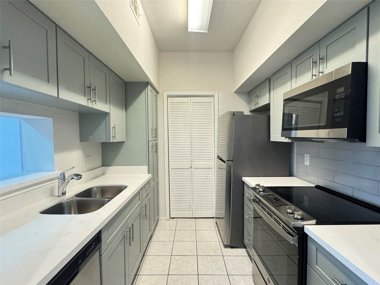 6602 Harbor Town Drive - Photo 1
