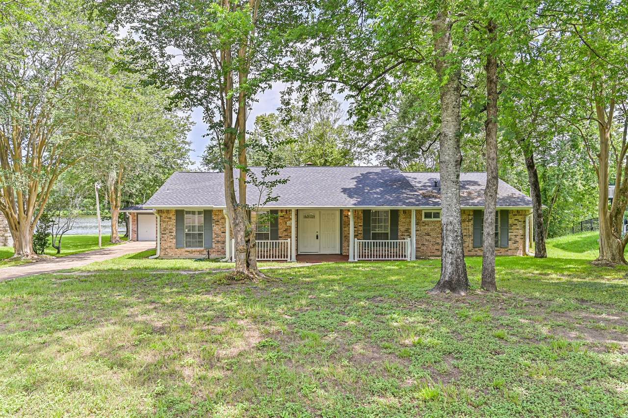 607 Brook Hollow Drive - Photo 1