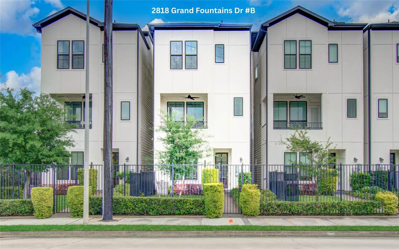 2818 Grand Fountains Drive - Photo 1