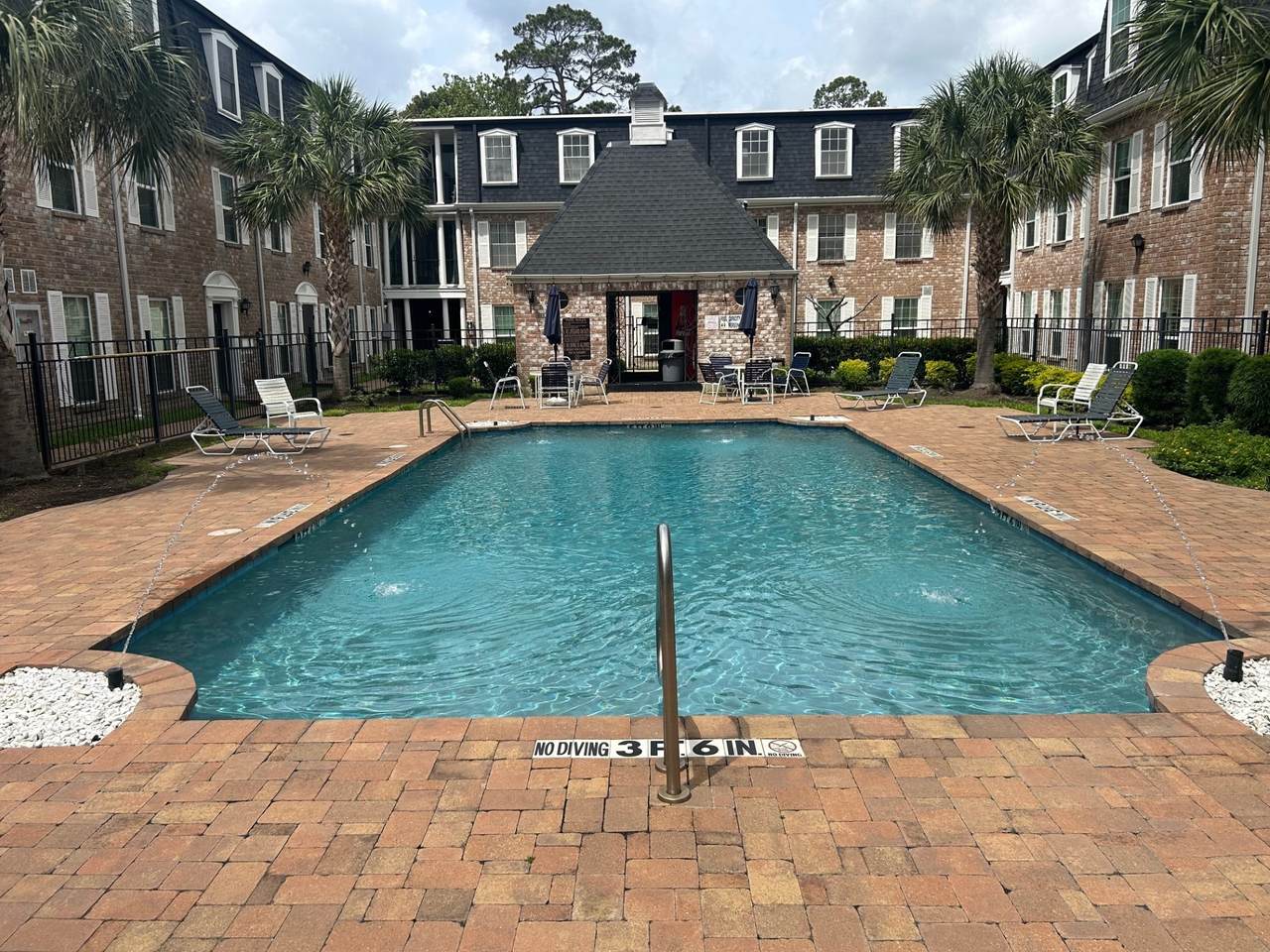 359 Post Oak Lane - Photo 1