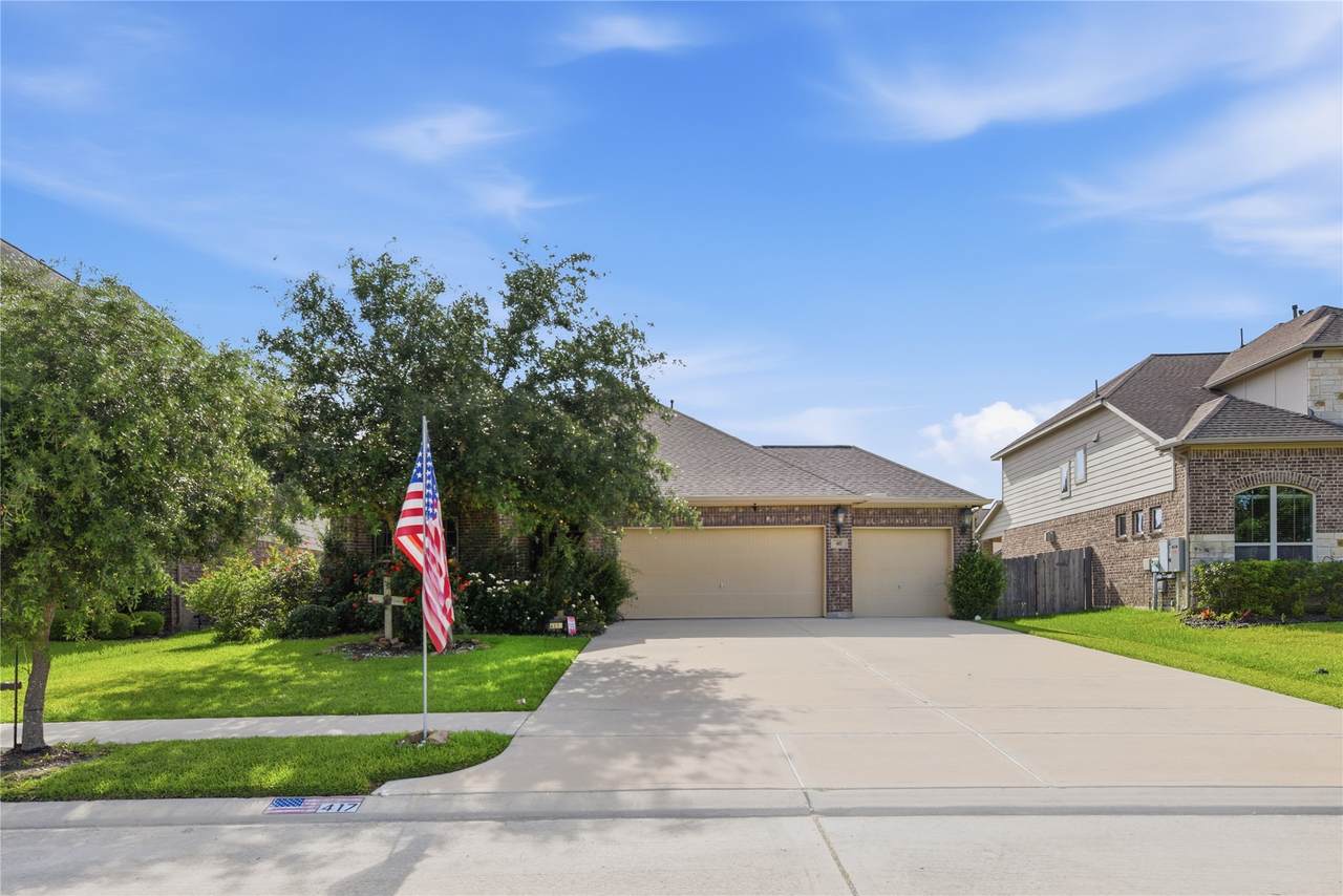 417 Westwood Drive - Photo 1