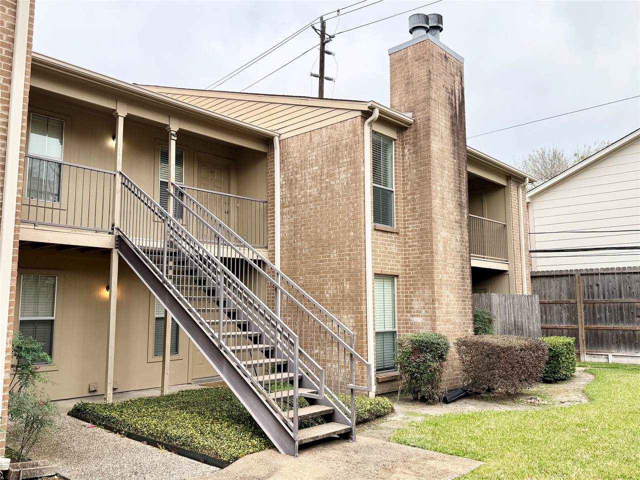 700 Thicket Lane - Photo 1