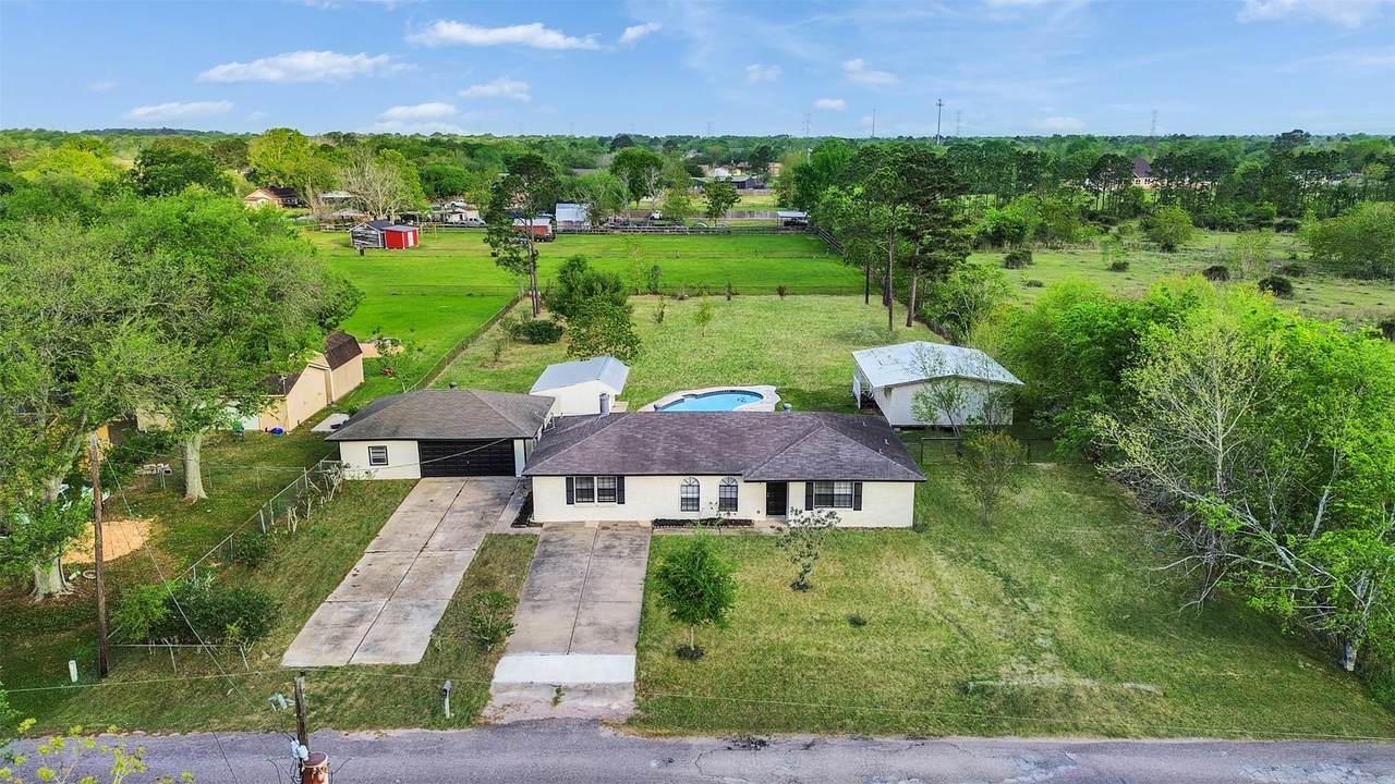 1905 County Road 235 - Photo 1