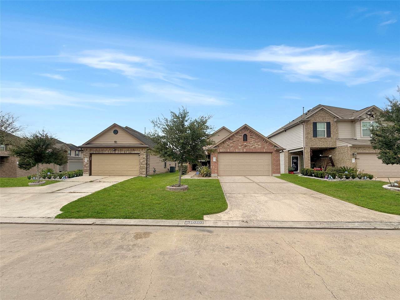 10307 Solitude Way - Photo 1