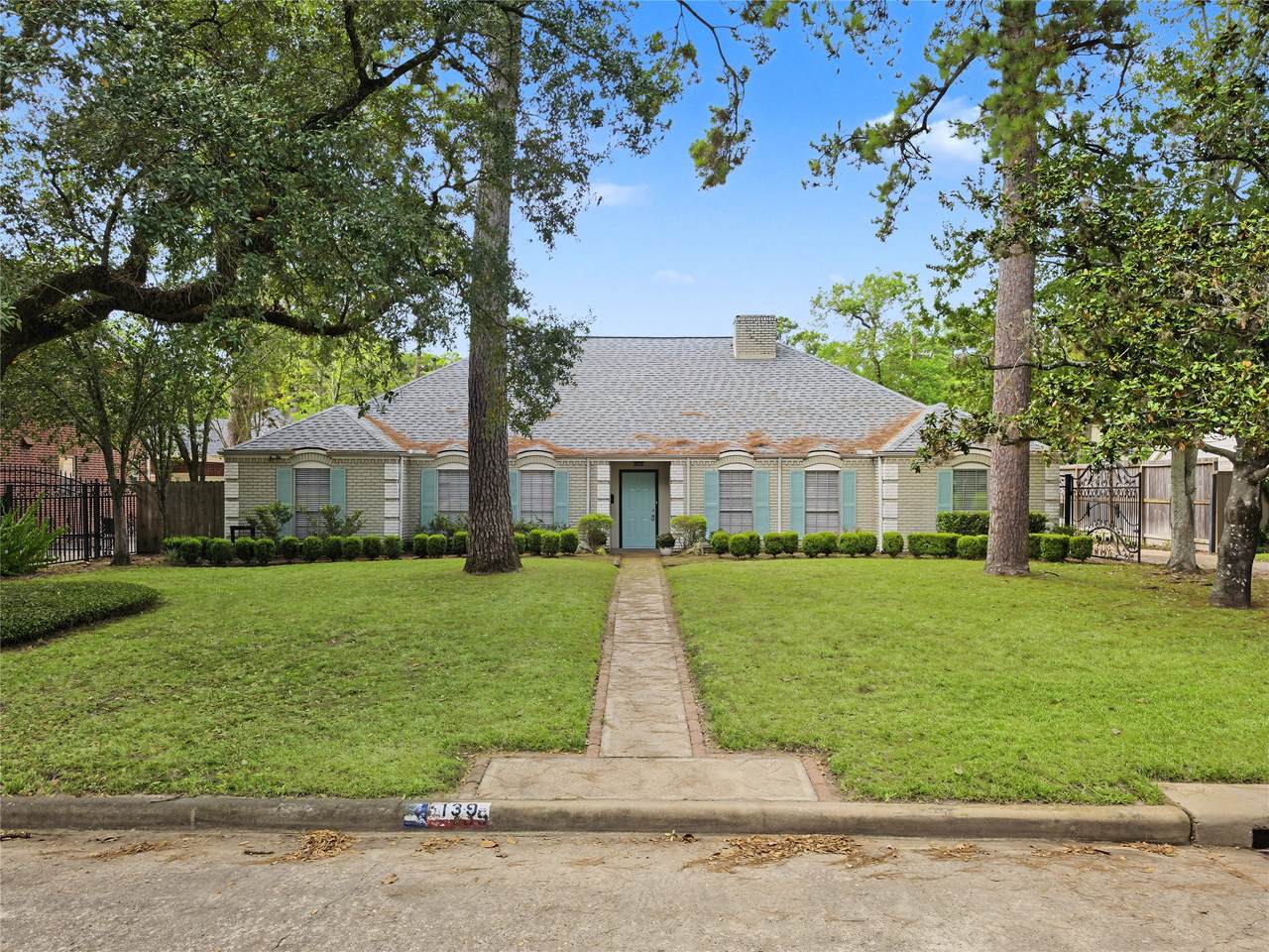 139 Haversham Drive - Photo 1