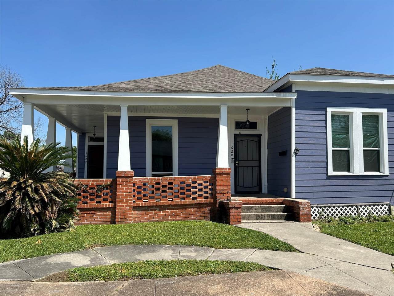1622 Pannell Street - Photo 1