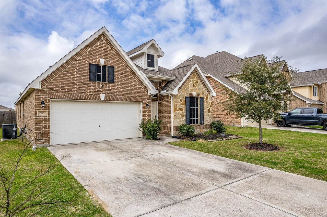 218 San Marcos Drive - Photo 1